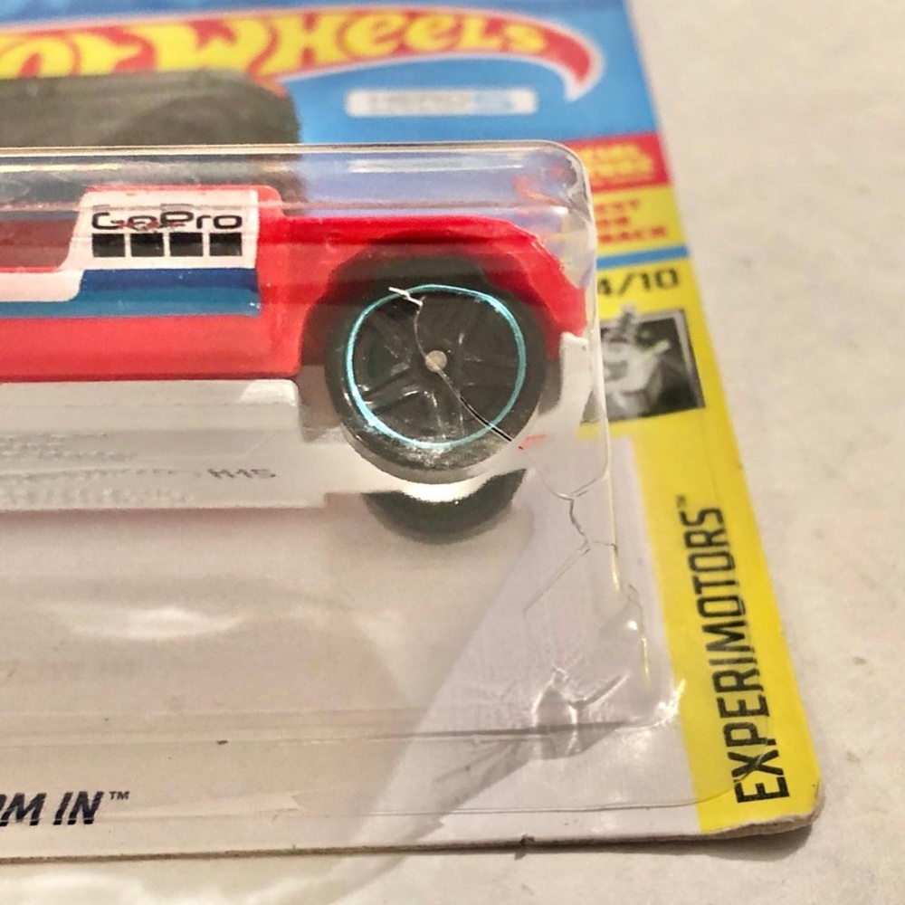 Hot Wheels Experimotors Zoom In GoPro Car Vehicle Brand New - Picture 3 of 4